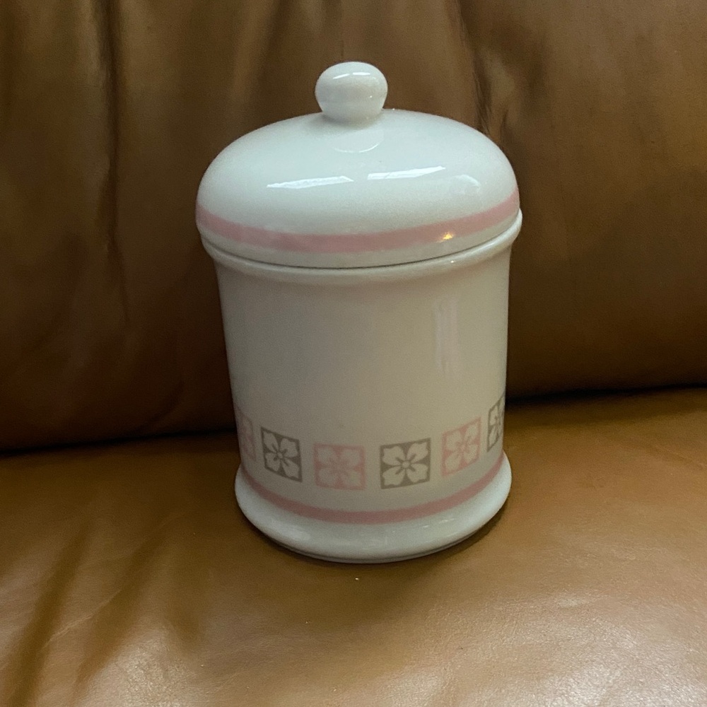 Vintage 1987 Porcelain Apothecary
Jars - Avon Exclusive